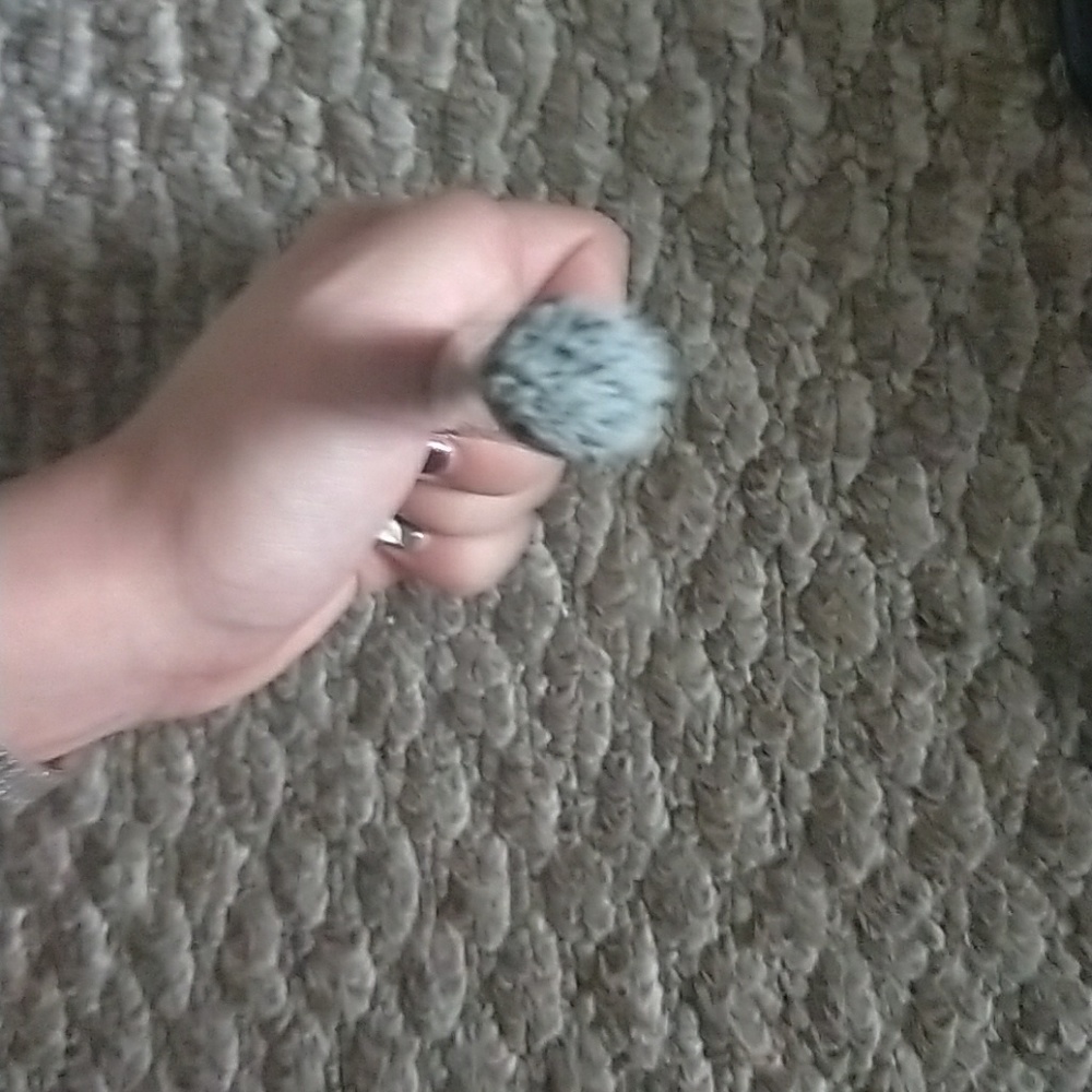 mac brush - Picture 2 of 2